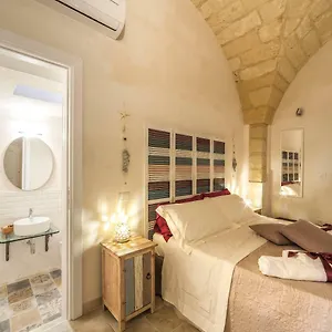 Bed & Breakfast La Luna In Cortile, Lecce